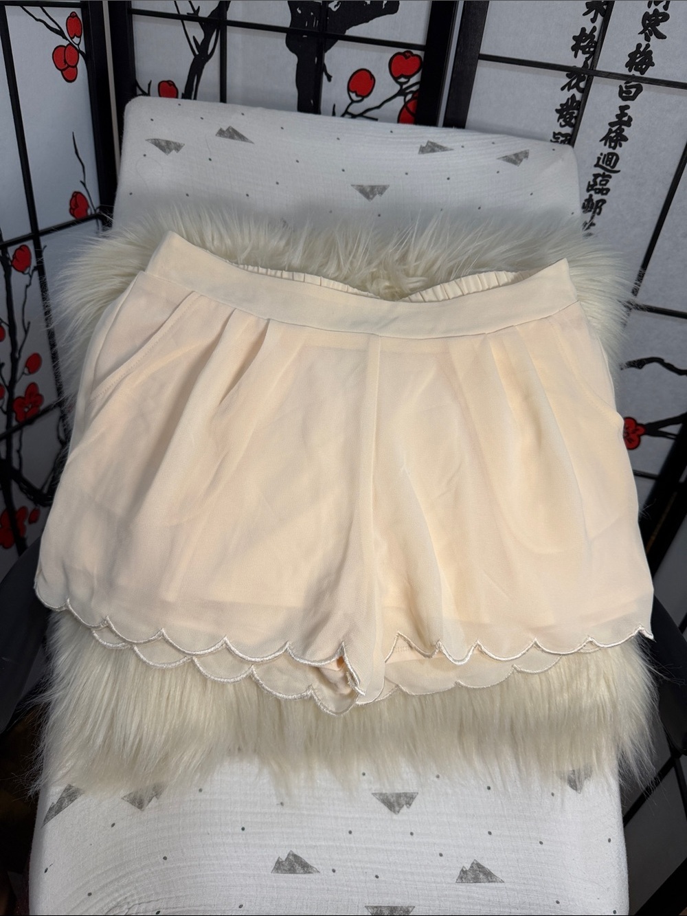 Bella D. Scalloped-Hem Chiffon Skort in Cream